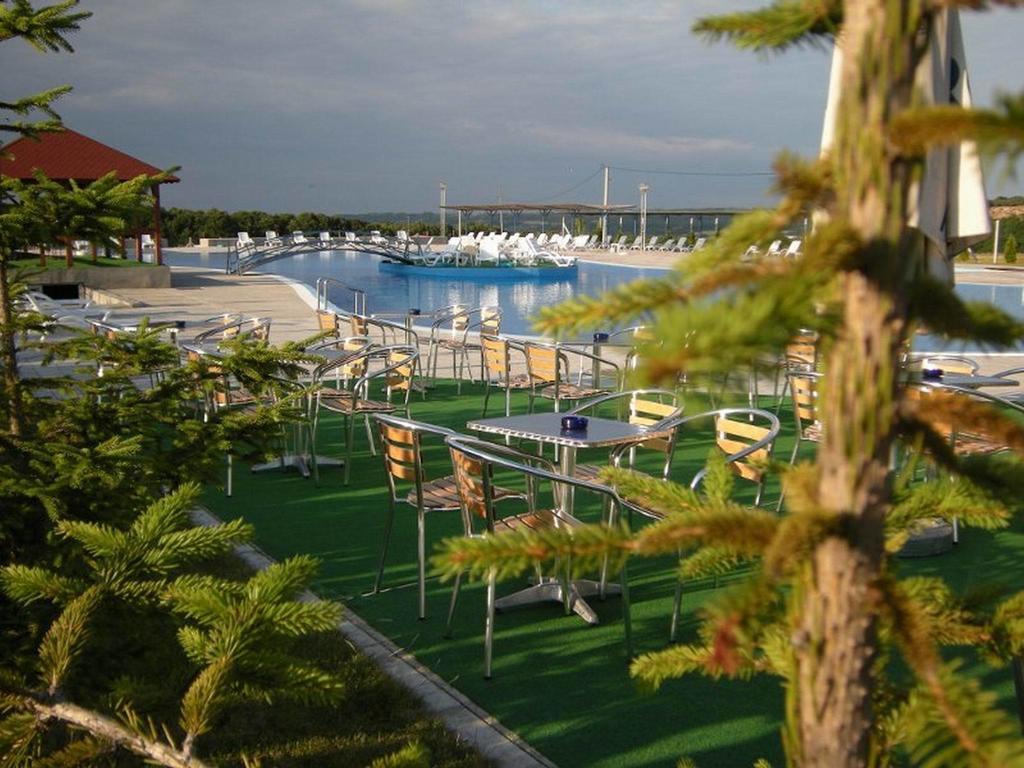 Bazeni Baikal Ξενοδοχείο Topola Εξωτερικό φωτογραφία